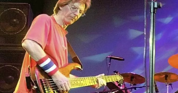 Phil Lesh, founding member of Grateful Dead and influential bassist, dies at 84