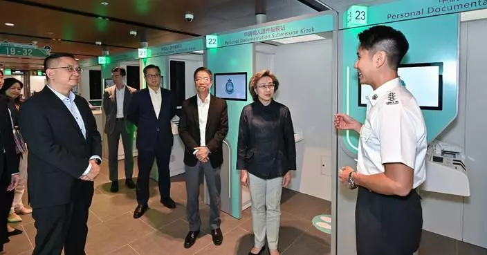 Civil Service Secretary Visits Immigration Department&#8217;s New Headquarters, Highlights Service Innovations and Staff Engagement.