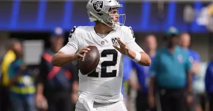 Raiders QB Aidan O'Connell expected to be out 4 to 6 weeks with a broken thumb, AP source says