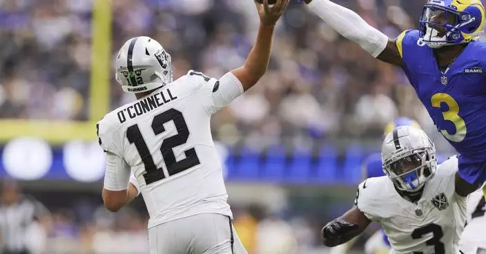 Raiders QB Aidan O&#8217;Connell&#8217;s start vs Rams ends with thumb injury in 1st quarter