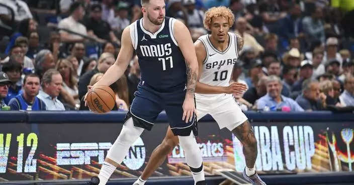 Doncic scores 28, Thompson adds 22 in Dallas debut as Mavs top Spurs 120-109