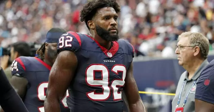 Texans&#8217; Horton returns against Bills less than a year after being diagnosed with late-stage cancer