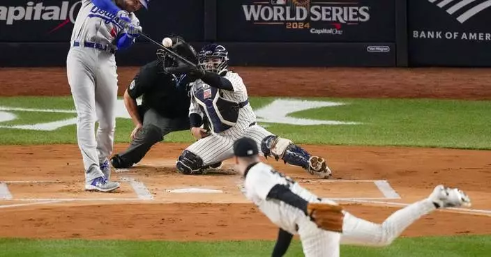 Freddie Freeman homers in fifth straight World Series game, ties George Springer's record