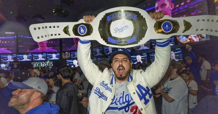 PHOTO COLLECTION: World Series Reax