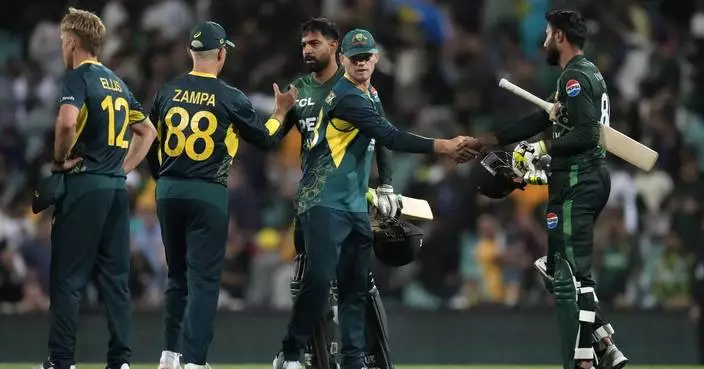 Pakistan wins toss and bats in final T20 against Australia