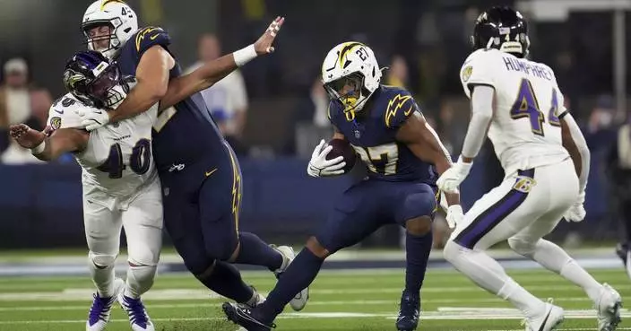 Chargers RB J.K. Dobbins ruled out with knee injury against Ravens