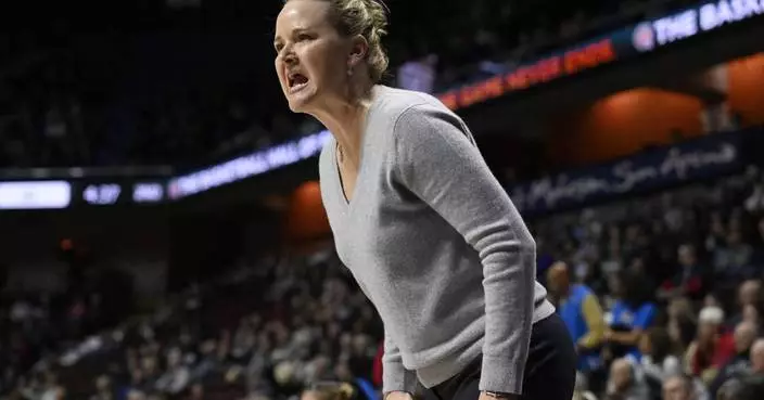 Los Angeles Sparks hire University of Utah coach Lynne Roberts to fill vacant head coach position