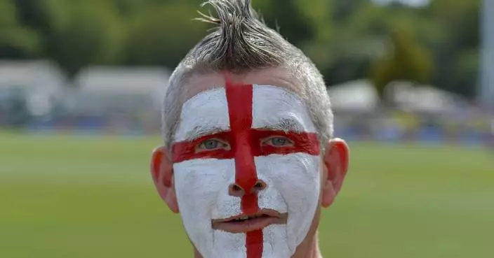 England wins toss and bowls in 1st test against New Zealand