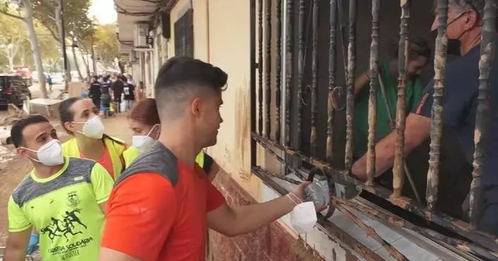 Relief efforts in full swing to deal with flooding aftermath in Spain