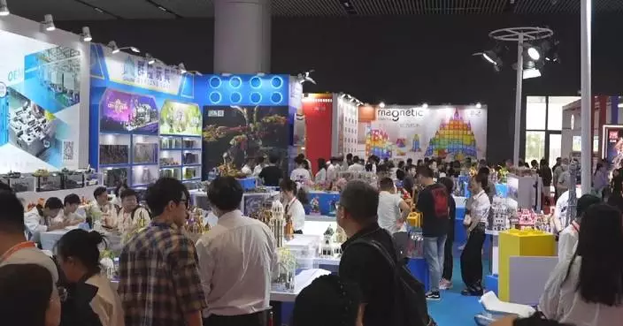 China's "Double 11" shopping festival sees trends in trade-ins, experience-driven consumption