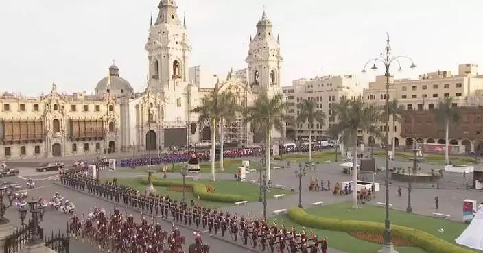 Xi arrives at Peru&#8217;s Government Palace for welcome ceremony held by President Boluarte