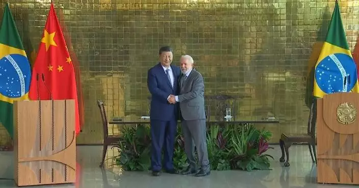 Chinese, Brazilian presidents attend signing ceremony, meet press