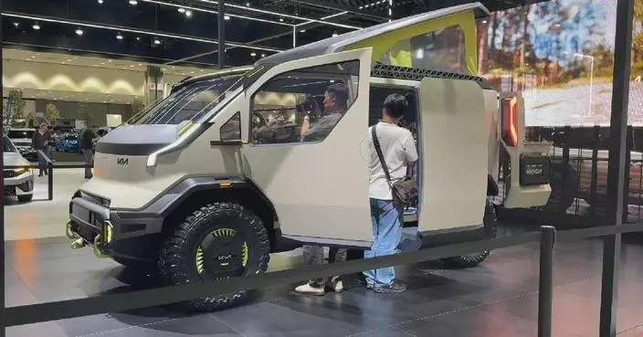 Recreational vehicles shine at Los Angeles Auto Show