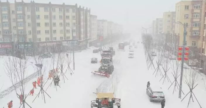 Parts of China experience wide scope of cold waves, heavy snows