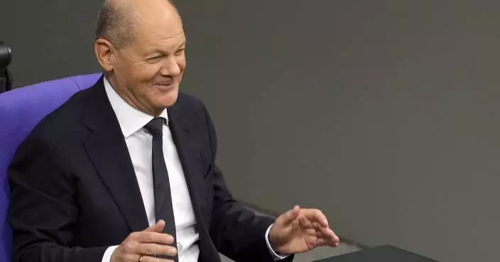 Scholz is clear to seek a 2nd term as German leader after defense minister rules out a run