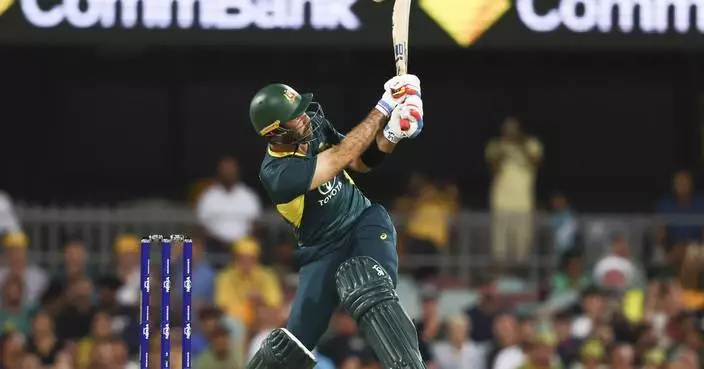 Maxwell&#8217;s power-hitting and Australia pace flatten Pakistan in a rain-shortened T20