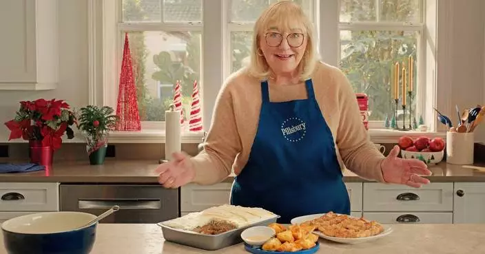 Donna Kelce and the Pillsbury Doughboy Crown the 52nd Pillsbury Bake-Off™ Contest Winners with Festive Debut of Holiday Recipes