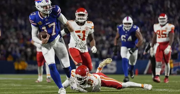 Josh Allen's 26-yard run seals Bills' 30-21 win over KC and ends Chiefs' bid for a perfect season