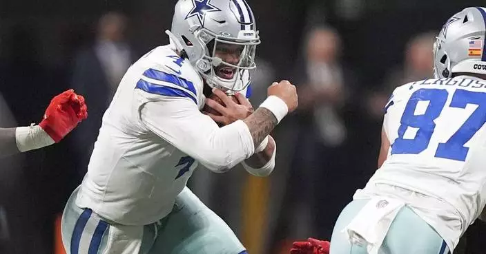 Dak Prescott wants to avoid surgery on hamstring and return this season, Jerry Jones says