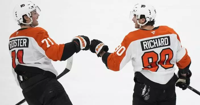 Rodrigues gets deciding goal in shootout as Panthers beat Flyers 4-3 for 7th straight win