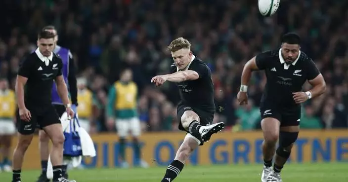 All Blacks surprisingly dominate Ireland 23-13