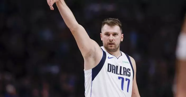 Luka Doncic scores 32 points, Mavericks overwhelm Banchero-less Magic 108-85