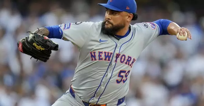 Manaea opts out of Mets deal to become free agent for third straight offseason, AP source says