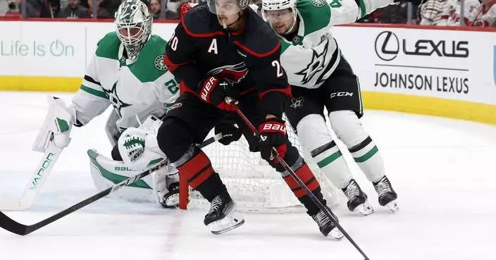 Hurricanes rally with 5-goal third period, beating the Stars 6-4