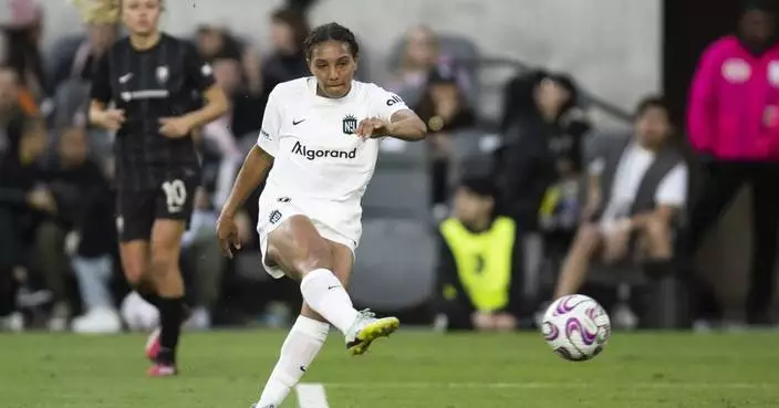 US forward Lynn Williams traded to the NWSL&#8217;s Reign by Gotham