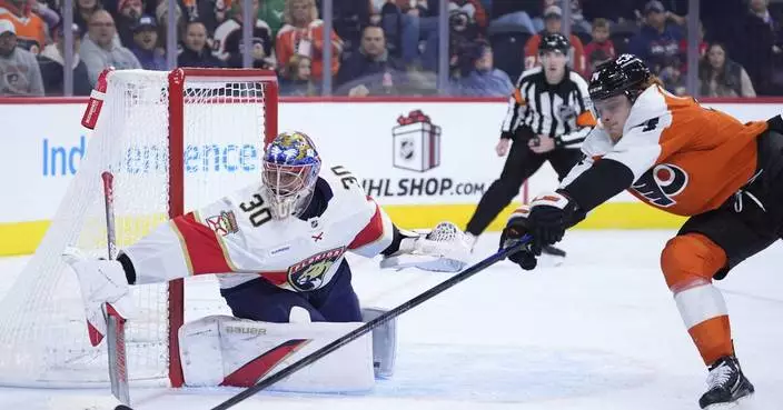 Panthers waste early 3-goal lead, rally with 3 goals in final minutes to top Flyers 7-5