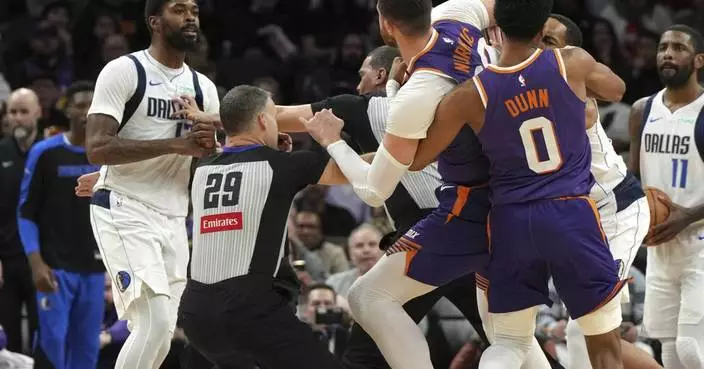 Phoenix's Jusuf Nurkic, Dallas' Naji Marshall trade swings as 3 ejected in altercation