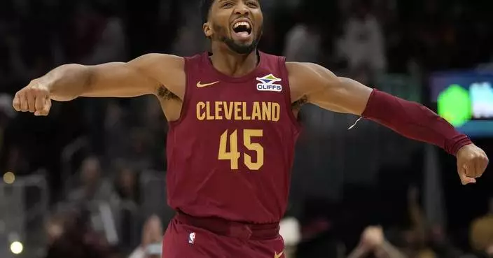 Donovan Mitchell saves best for last, scores 20 in fourth quarter as Cavaliers close out Celtics