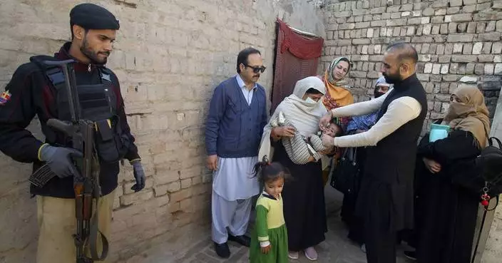 Pakistan begins last anti-polio vaccination campaign of the year after a surge in cases