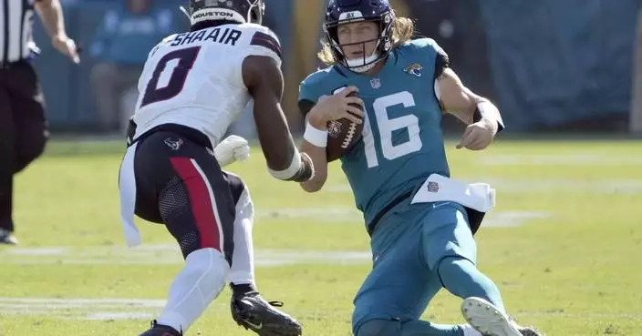 Jaguars coach Doug Pederson defends his team&#8217;s reaction to illegal hit on QB Trevor Lawrence