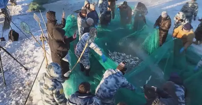 Winter fishing season starts at Dalinor Lake in Inner Mongolia