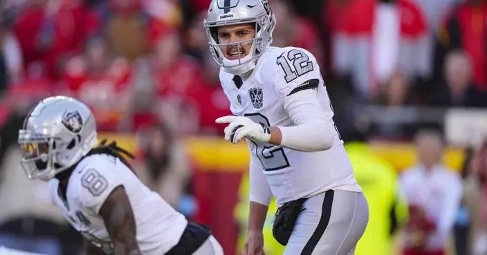 Aidan O&#8217;Connell shows in loss to Chiefs that he is the Raiders&#8217; QB for the rest of season