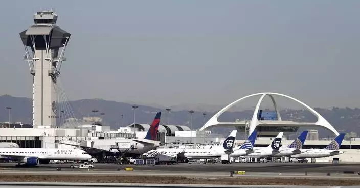 A jet carrying the Gonzaga men&#8217;s basketball team ordered to stop to avoid collision at LAX