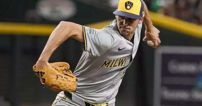 Sidearm-throwing lefty reliever Hoby Milner agrees to 1-year deal with his local Texas Rangers