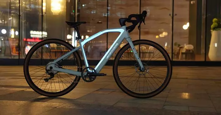 Vanpowers Unveils the Urban Cross Bike at CES 2025: Redefining Cycling with Smart Cycling Technology