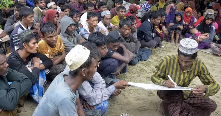 Two boats with more than 260 Rohingya refugees arrives in Indonesia's coast