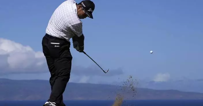 Hideki Matsuyama sets the target at Kapalua and leads Collin Morikawa by 1