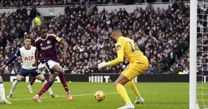 Isak scores again to lead Newcastle to win at Tottenham as Tuchel watches on