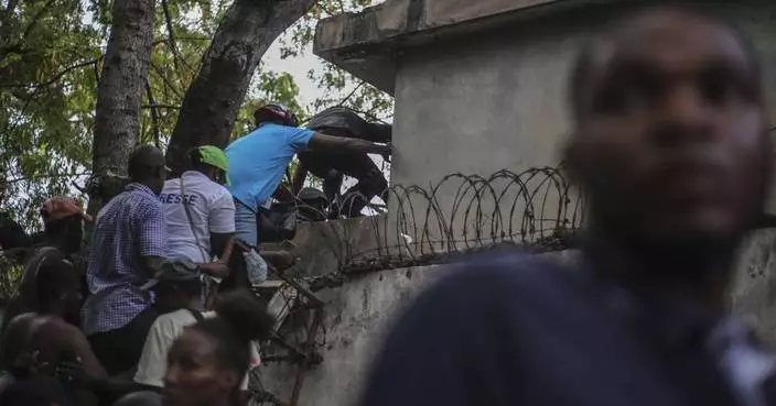 Central American troops arrive in Haiti to reinforce mission to restore order