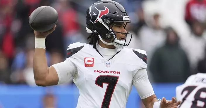 Playoff-bound Texans cruise to 23-14 win over the Titans, who land No. 1 draft pick