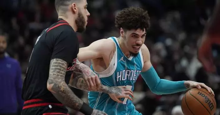 Ball and Bridges lead Hornets to wild 125-123 win over Bulls