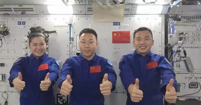 China&#8217;s Shenzhou-19 crew sends New Year greetings from space