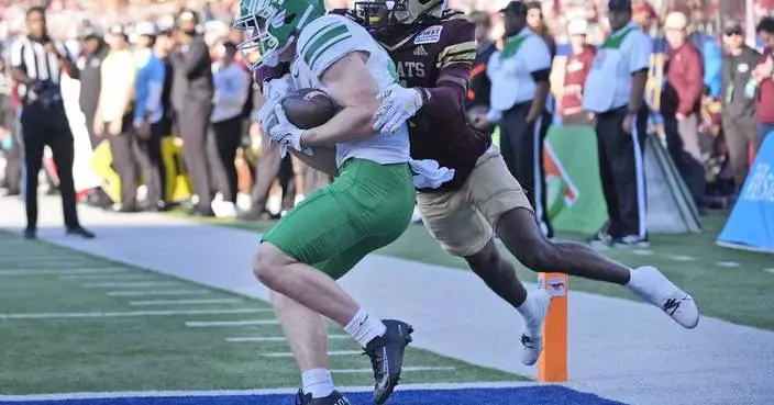 Lincoln Pare rushes for a 73-yard TD late and Texas State beats North Texas in First Responder Bowl