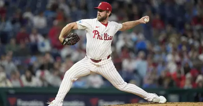 White Sox acquire left-hander Tyler Gilbert in a trade with the Phillies