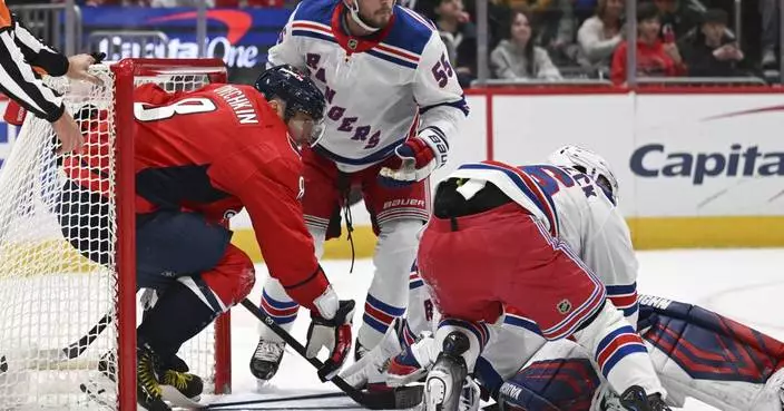 Alex Ovechkin scores his 872nd career goal as the Capitals beat the struggling Rangers 7-4