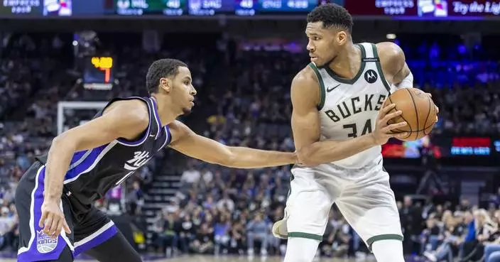 Antetokounmpo has 32 points and 17 rebounds in Bucks&#8217; 114-108 win over Kings